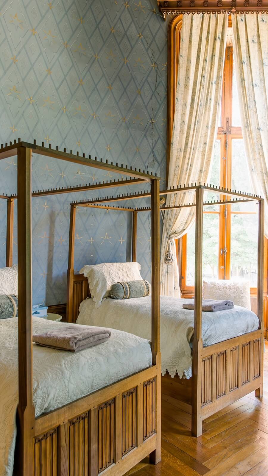the fairytale princess rooms at Château Challain